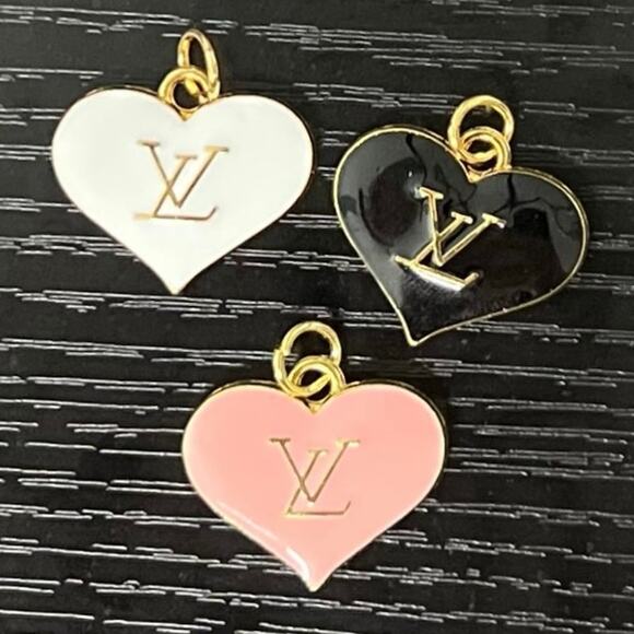 Lot Of 3 Louis Vuitton Heart Zipper Pull Button Charms - Picture 2 of 3